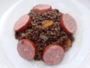 Saucisses aux lentilles