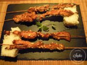 Brochettes de poulet mariné aux arachides