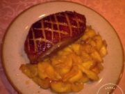Magret de canard aux pommes, miel et cidre