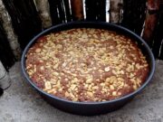 Gâteau chocolat au lait et cacahuètes grillées, salées