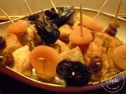 Bouchées apéritives de poulet au curry et fruits