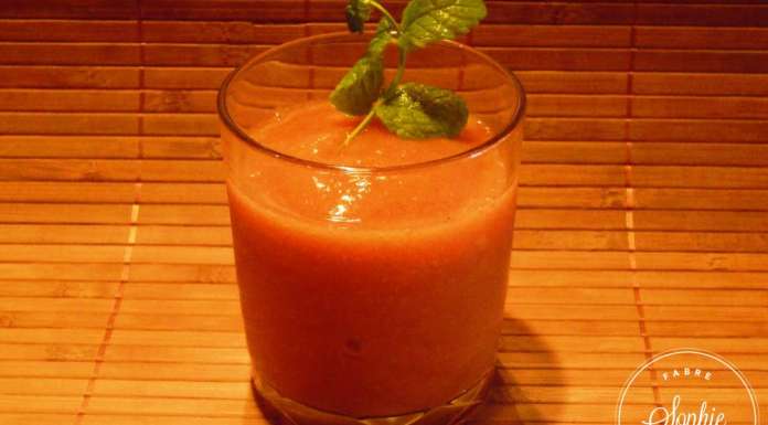 smoothie-a-la-peche-et-au-the-noir-de-chine