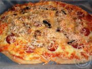 Pizza crème, Morteau et champignons