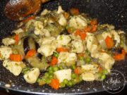 Wok de poulet au basilic
