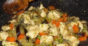 Wok de poulet au basilic