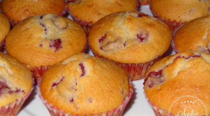 muffins-framboises-chocolat-blanc-dedies-a-carole