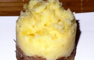 Parmentier de canard au coeur d’oignon confit au miel