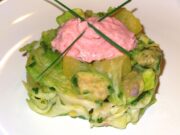Salade de pommes de terre tièdes à l’avocat et au tarama