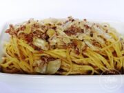 Spaghettis crème, viande, oignons