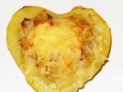 Pommes de terre farcies au saucisson à l’ail