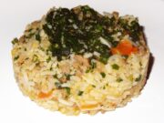 Riz sauté au piment vert et à la coriandre