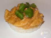 Poulet thaï au lait de coco et cacahuètes
