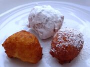 Beignets de fromage blanc (« Papanasi cu branza » Roumanie)