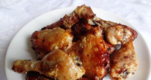 Poulet mariné aux miel, ail et poivre