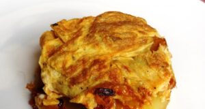 Omelette aux pommes de terre, oignon et chorizo