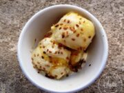 Glace vanille au mascarpone, miel et sésame grillé
