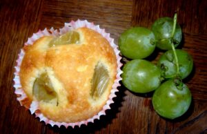 Muffins à la mandarine et raisins frais