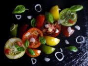 Salade de tomates anciennes