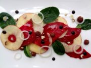 Carpaccio de betteraves et pommes aux noisettes