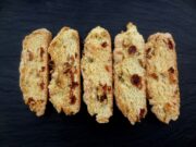Biscotti aux raisins secs et rhum