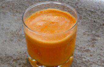 Jus d’orange, carottes et gingembre