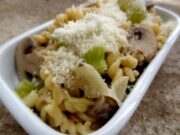 Pâtes expresses au cèleri et champignons