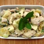 Salade de poulet salée-sucrée