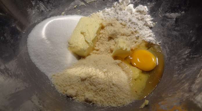 Tarte amandine aux pommes sans gluten 4