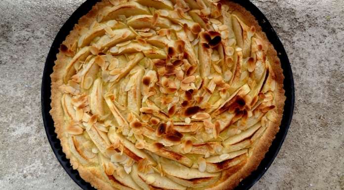 Tarte amandine aux pommes sans gluten 8
