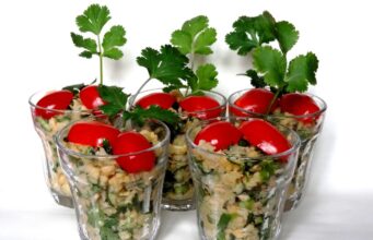 Verrines de pois chiches aux herbes