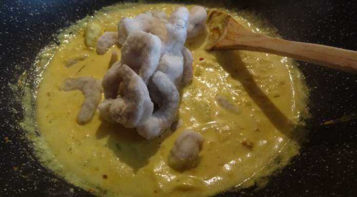 Curry aux crevettes et lait de coco 5