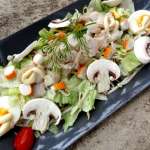 Salade de poisson et surimi sauce aneth et miel