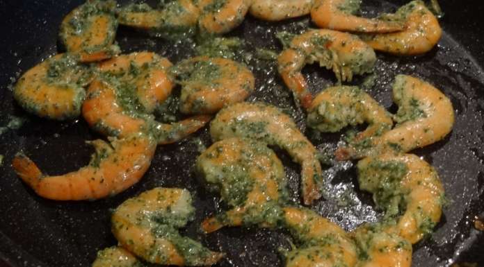Crevettes à l'ail purée aux oignons frais 7