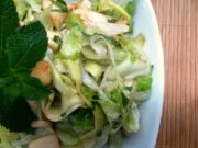 Salade de courgette crue, pomme et menthe