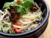 Vermicelles aux champignons noirs (Chine)