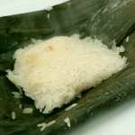 Riz gluant vapeur aux feuilles de bananiers