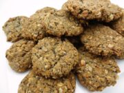 Biscuits à l’avoine et sésame en poudre