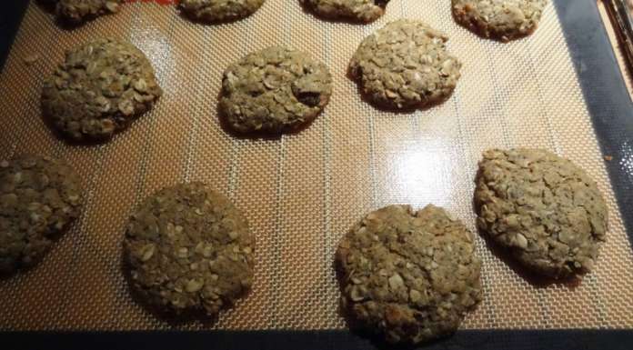 Biscuits à l'avoine et sésame en poudre 9