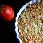 Crumble sans gluten aux pommes, abricot et gingembre