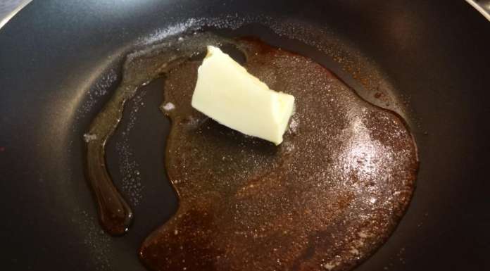 Poires au caramel et épices 3