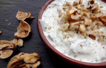 Tarator (Bulgarie) – Yaourt au concombre et aux noix
