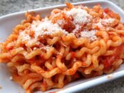 Fusilli lunghi al pomodoro