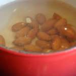 Comment enlever la peau des amandes 3