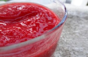 Fraises frappées au wasabi