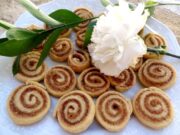 Pets de soeur (Canada) – Biscuits roulés à la cannelle