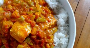 Curry au saumon (Indonésie)