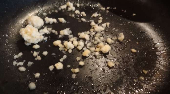 Tortillas de harina y frijoles refrito 10