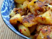 Aardappels met sardineconserven (Suriname) – Pommes de terre aux sardines