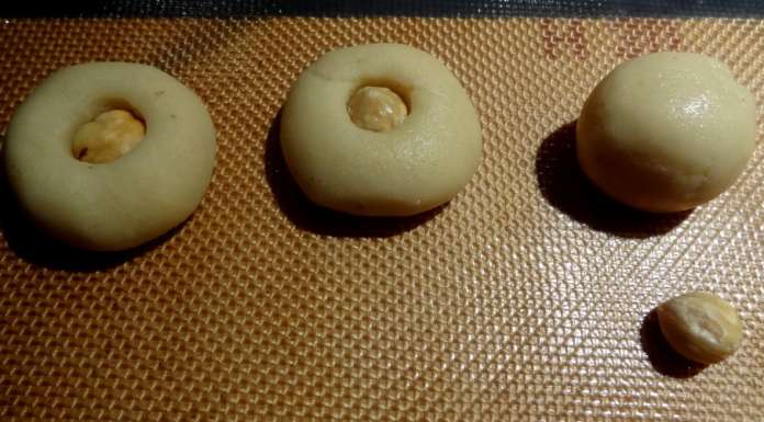 Biscuits de Noël vegan aux noisettes 4