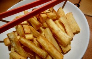 Frites de manioc (Niger)